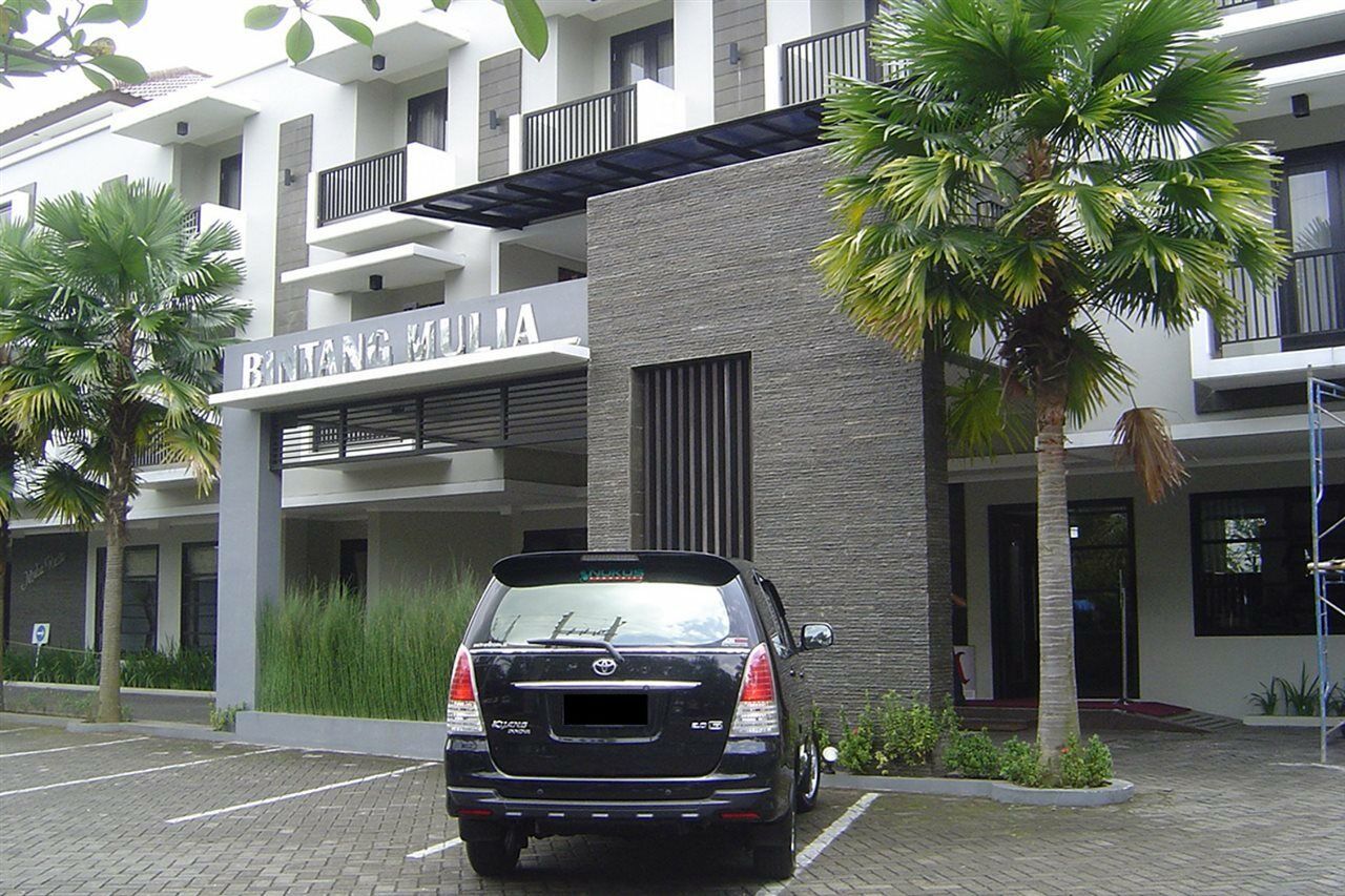 Bintang Mulia Hotel Jember Luaran gambar